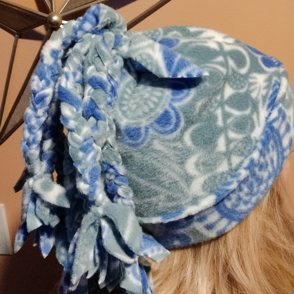 🗺️ Homemade Fleece Braided Dreadlocks Hat Scully Winter Cap, NEW! - Picture 5 of 6